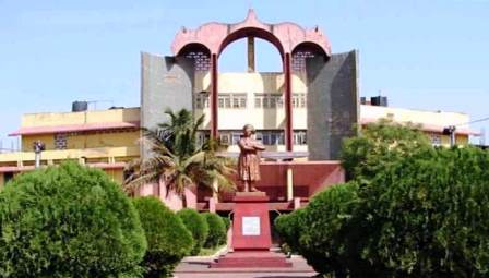 छ.ग. में कल से कॉलेज की परीक्षाएं शुरू, परीक्षा समाप्ति के 5 दिन भीतर प्रेषित करनी होगी केन्द्रों को उत्तर पुस्तिका
