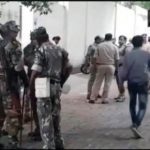 U.P./हिंदू आर्मी के करीब दो दर्जन कार्यकर्ता गिरफ्तार, शांति भंग का मामला दर्ज