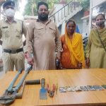 पुरानी बस्ती थाना क्षेत्र का मामला, 21 अक्टूबर को चप्पल-जूतों की दुकान में की थी 1.30 लाख की चोरी,चोर दंपति पुलिस की गिरफ्त में