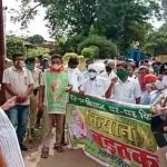 छ.ग./ राजधानी में सांसद का घेराव, किसानों की इस प्रमुख मांग पर सांसद सोनी रहे मौन…