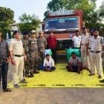 महासमुंद/ ट्रक में 10 क्विंटल गांजा का परिवहन करते अंतर्राज्यीय 2 गांजा तस्कर गिरफ्तार