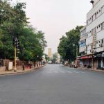 अहमदाबाद : कर्फ्यू से शहर में पसरा सन्नाटा, बस-ट्रक की एंट्री पर लगी बैन, मंदिरों में लगे ताले…