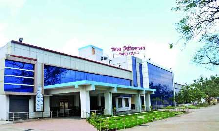 रायपुर : जिला अस्पताल में सुविधां नहीं सीटी स्कैन एवं डिजिटल एक्स-रे की, मरीज करवाते है बाहर से टेस्ट…