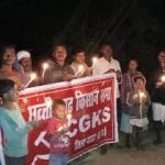 शहीद किसानों की याद में जली मोमबत्तियां और दीये, संघर्ष और तेज करने का आह्वान : किसान सभा