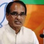 म.प्र. : शिवराज का कांग्रेस नेताओं पर कटाक्ष, कहा- ‘ये केवल यहीं नहीं हो रहा है, दिल्ली में भी लड़ पड़ते हैं ‘मेडम’ के सामने’