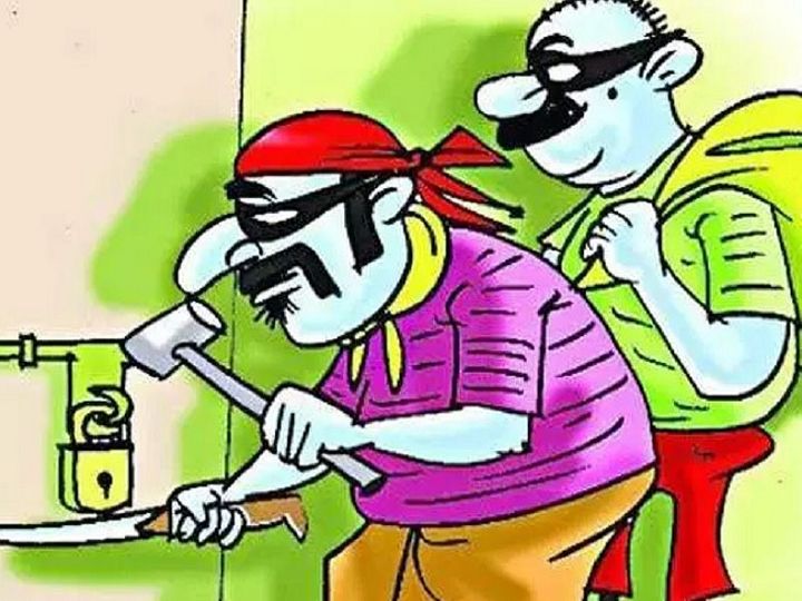 सुने मकान का ताला तोड़ 72 हजार और गहने लेकर फरार