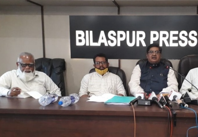 छत्तीसगढ़ स्टेट बार कौंसिल के पूर्व चेयरमैन प्रभाकर चंदेल को अग्रिम जमानत, लॉयर्स यूनियन ने किया स्वागत
